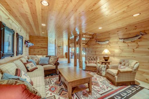 11225 Songbird Lane, Hayward, WI 54843