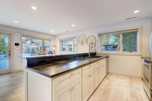 19555 Oak Grove Avenue, Prior Lake, MN 55372