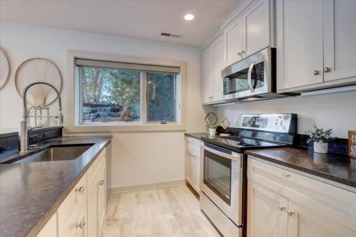 19555 Oak Grove Avenue, Prior Lake, MN 55372