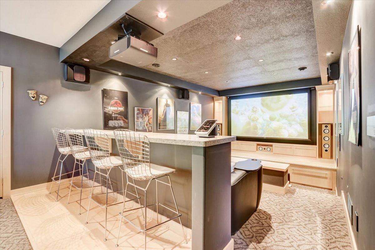 066-Oak Grove Ave-066.jpg