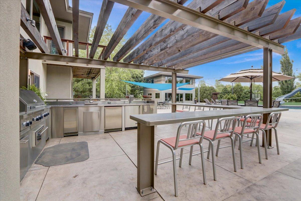 097-Oak Grove Ave-097.jpg