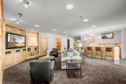 19555 Oak Grove Avenue, Prior Lake, MN 55372