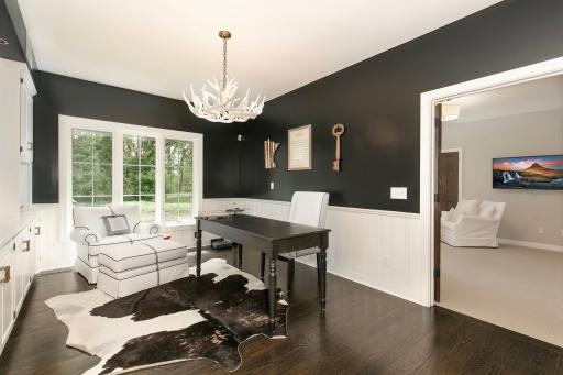 5041 Green Farms Road, Edina, MN 55436