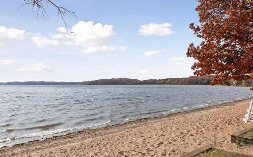 Pleasant Lake Fall 48 Island Rd., North Oaks, MN 55127