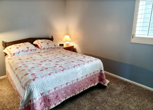 Bedroom 48 Island Rd, North oaks, MN