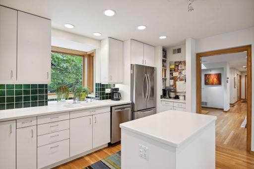 3300 Saint Paul Avenue, Minneapolis, MN 55416