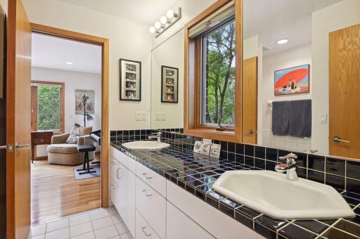 3300 Saint Paul Avenue, Minneapolis, MN 55416