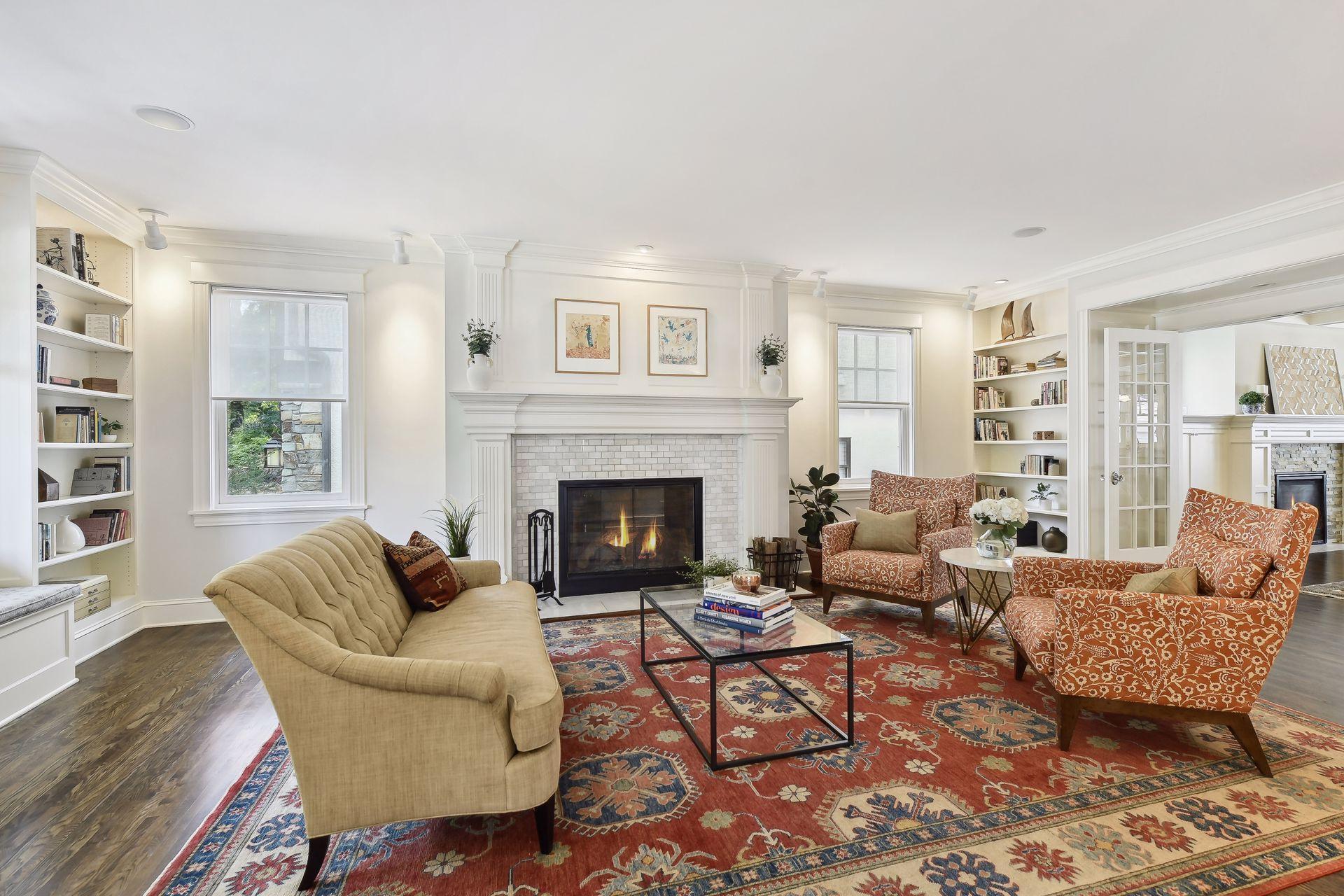 Built-in shelving keeps the room tidy and uncluttered