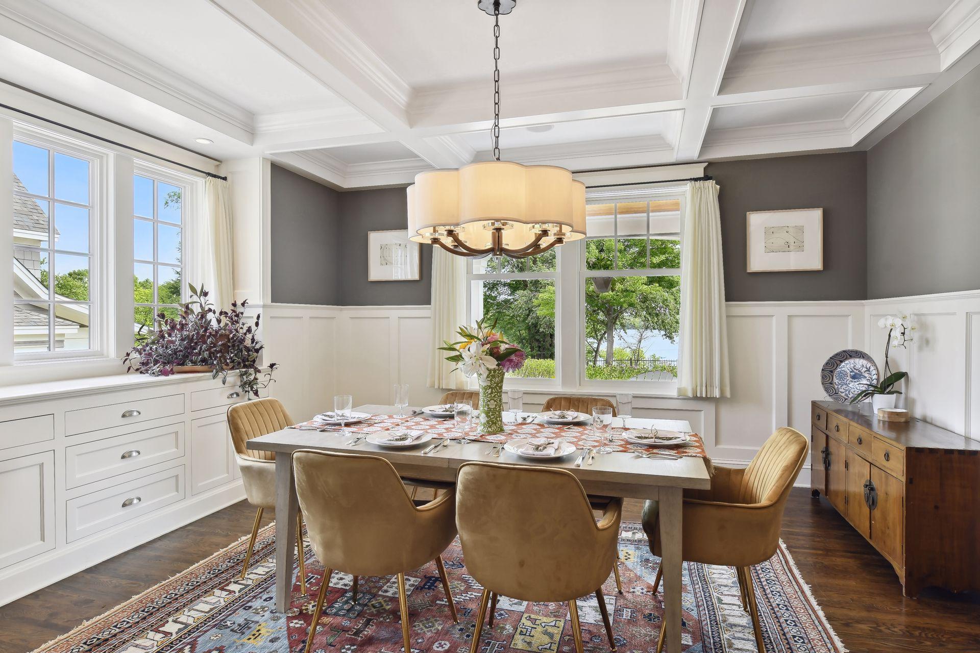 Lake facing separate dining room