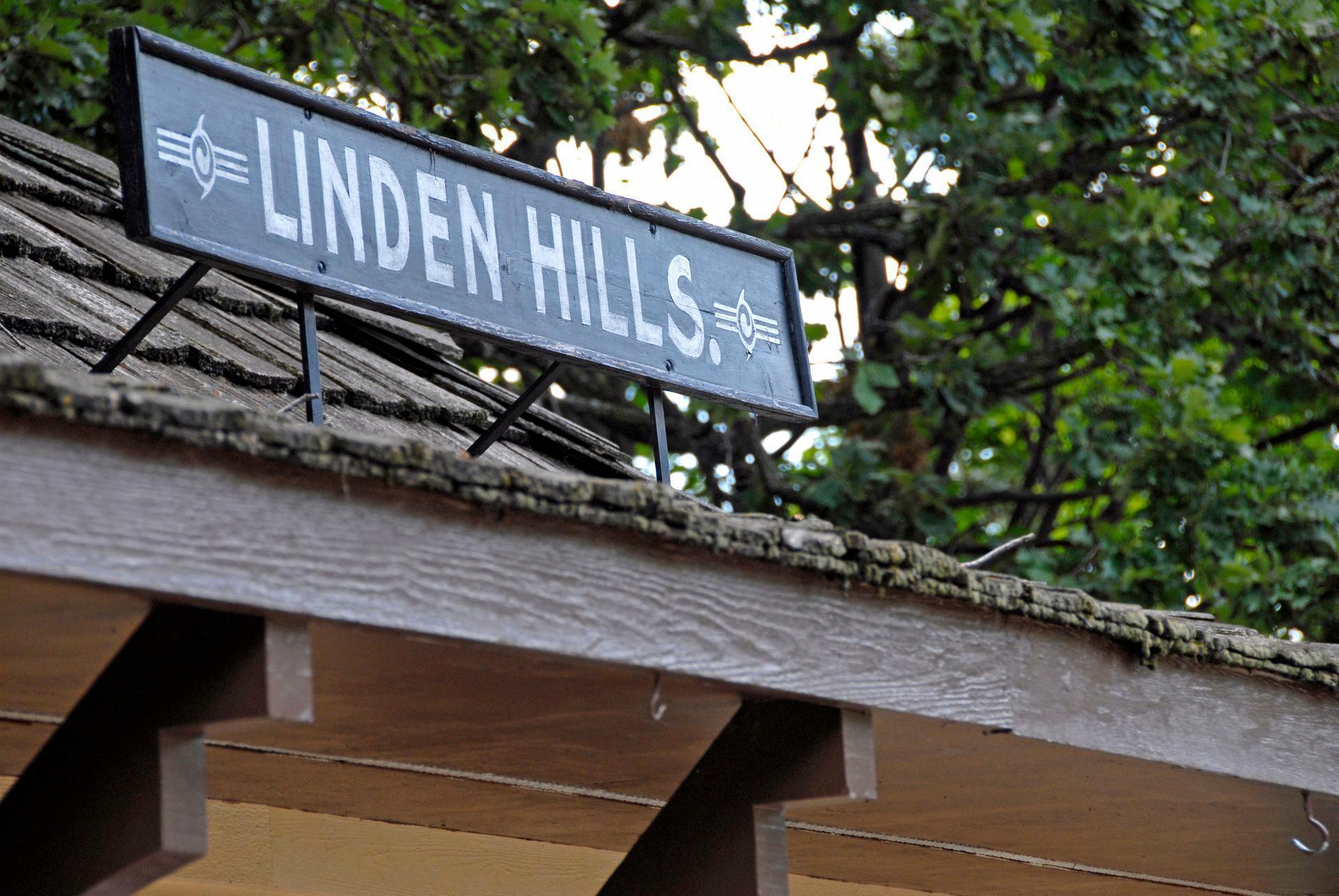 Walk a few blocks to charming downtown Linden Hills