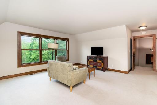 10048 Adam Avenue, Inver Grove Heights, MN 55077