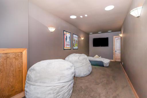 10048 Adam Avenue, Inver Grove Heights, MN 55077