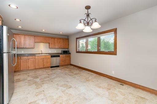 10048 Adam Avenue, Inver Grove Heights, MN 55077