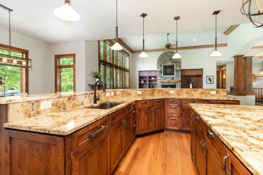 10048 Adam Avenue, Inver Grove Heights, MN 55077