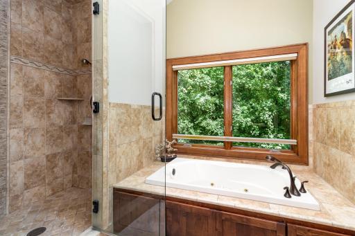 10048 Adam Avenue, Inver Grove Heights, MN 55077