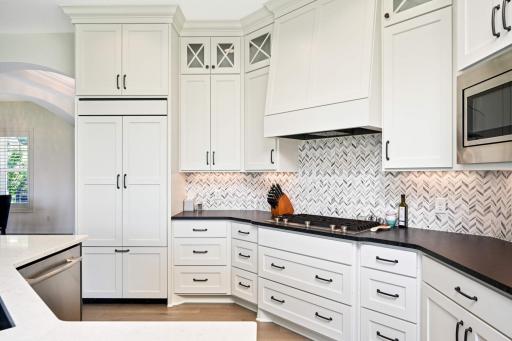 5215 Yellowstone Lane N, Plymouth, MN 55446