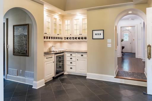 4602 Moorland Avenue, Edina, MN 55424