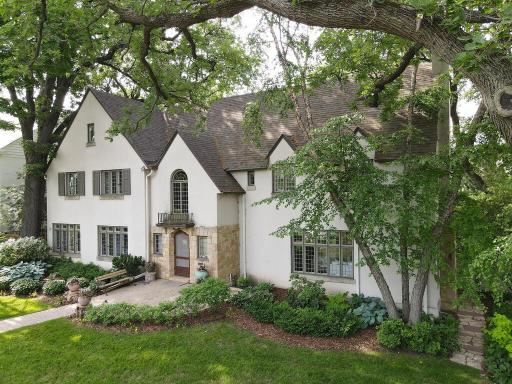4875 E Lake Harriet Pkwy Minneapolis MN 55419 USA-002-063-003-MLS_Size.jpg