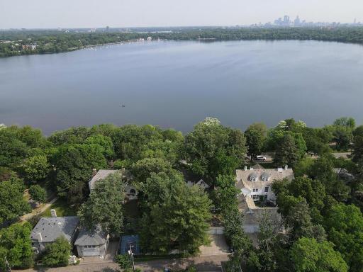 4875 E Lake Harriet Pkwy Minneapolis MN 55419 USA-005-062-006-MLS_Size.jpg