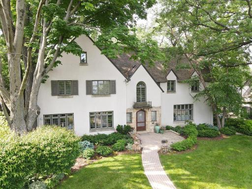 4875 E Lake Harriet Pkwy Minneapolis MN 55419 USA-006-059-001-MLS_Size.jpg