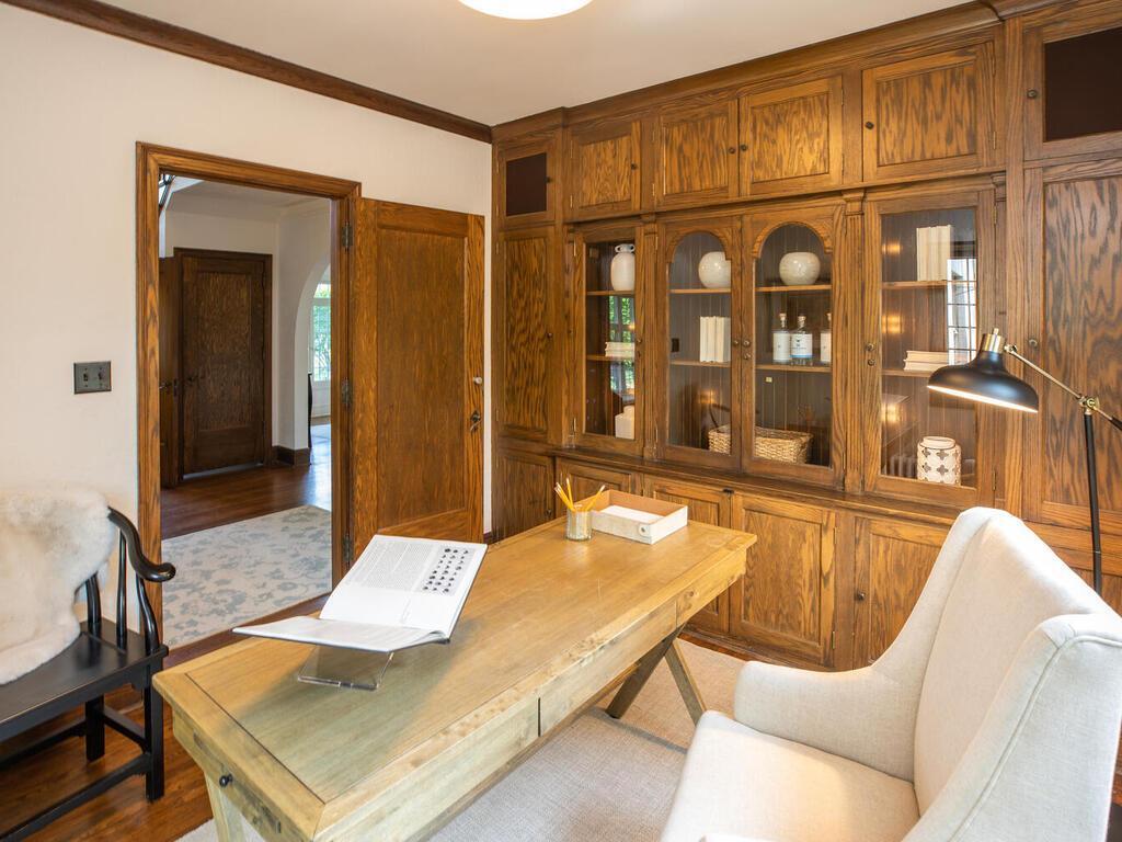 4875 E Lake Harriet Pkwy Minneapolis MN 55419 USA-020-041-066-MLS_Size.jpg