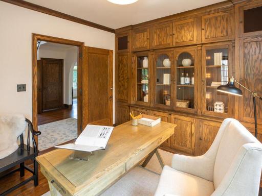 4875 E Lake Harriet Pkwy Minneapolis MN 55419 USA-020-041-066-MLS_Size.jpg