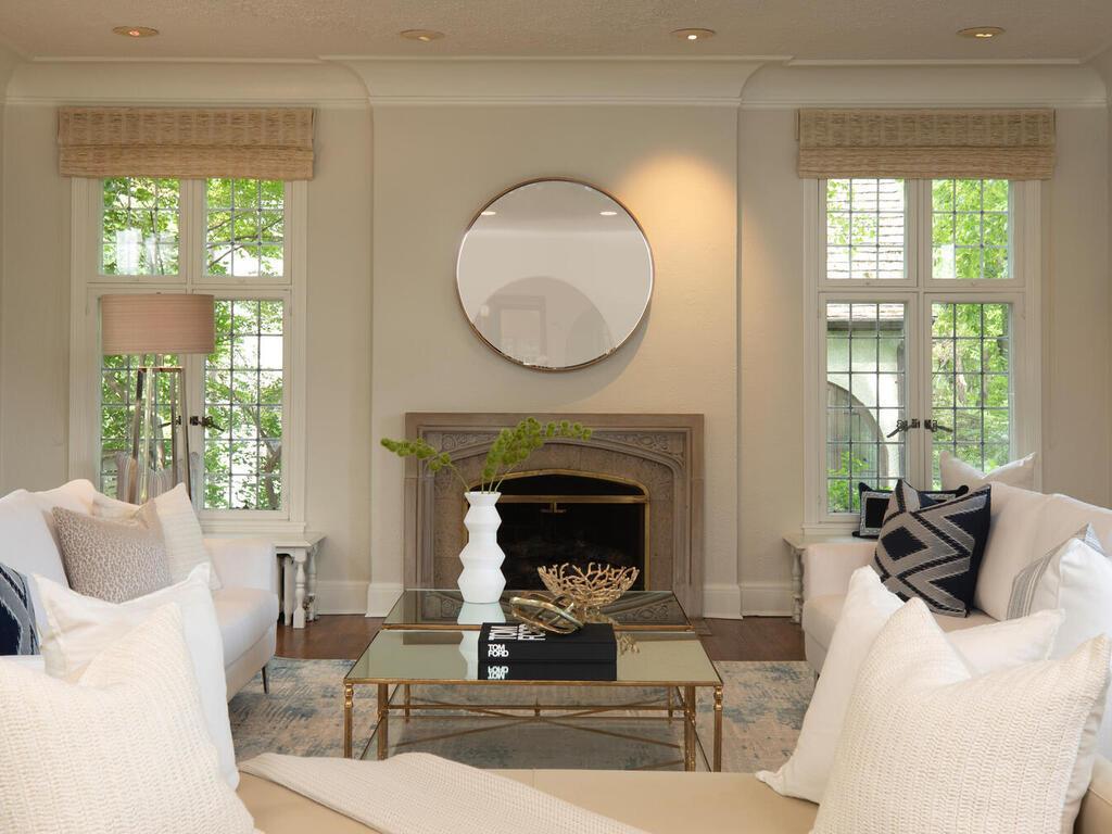4875 E Lake Harriet Pkwy Minneapolis MN 55419 USA-024-021-026-MLS_Size.jpg