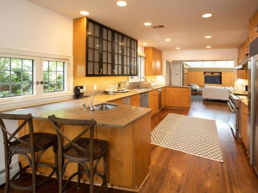 4875 E Lake Harriet Pkwy Minneapolis MN 55419 USA-032-026-034-MLS_Size.jpg