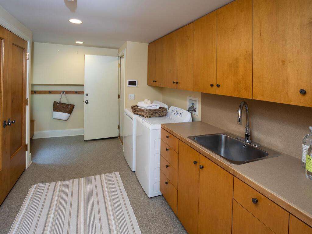 4875 E Lake Harriet Pkwy Minneapolis MN 55419 USA-040-029-042-MLS_Size.jpg