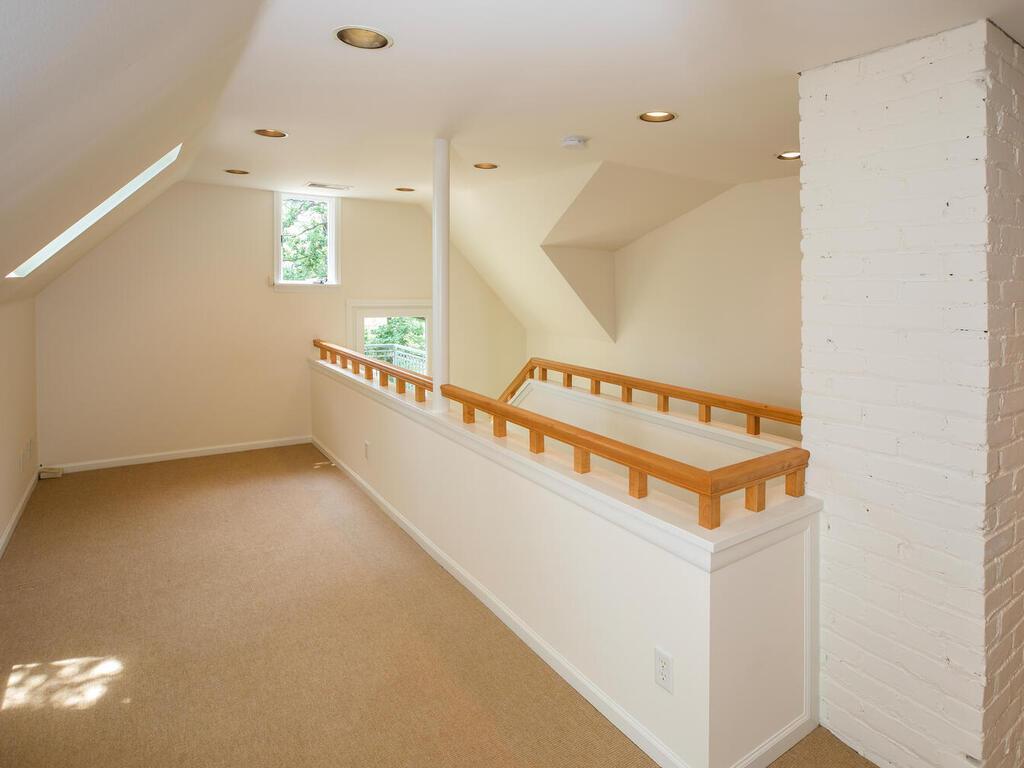 4875 E Lake Harriet Pkwy Minneapolis MN 55419 USA-054-035-056-MLS_Size.jpg
