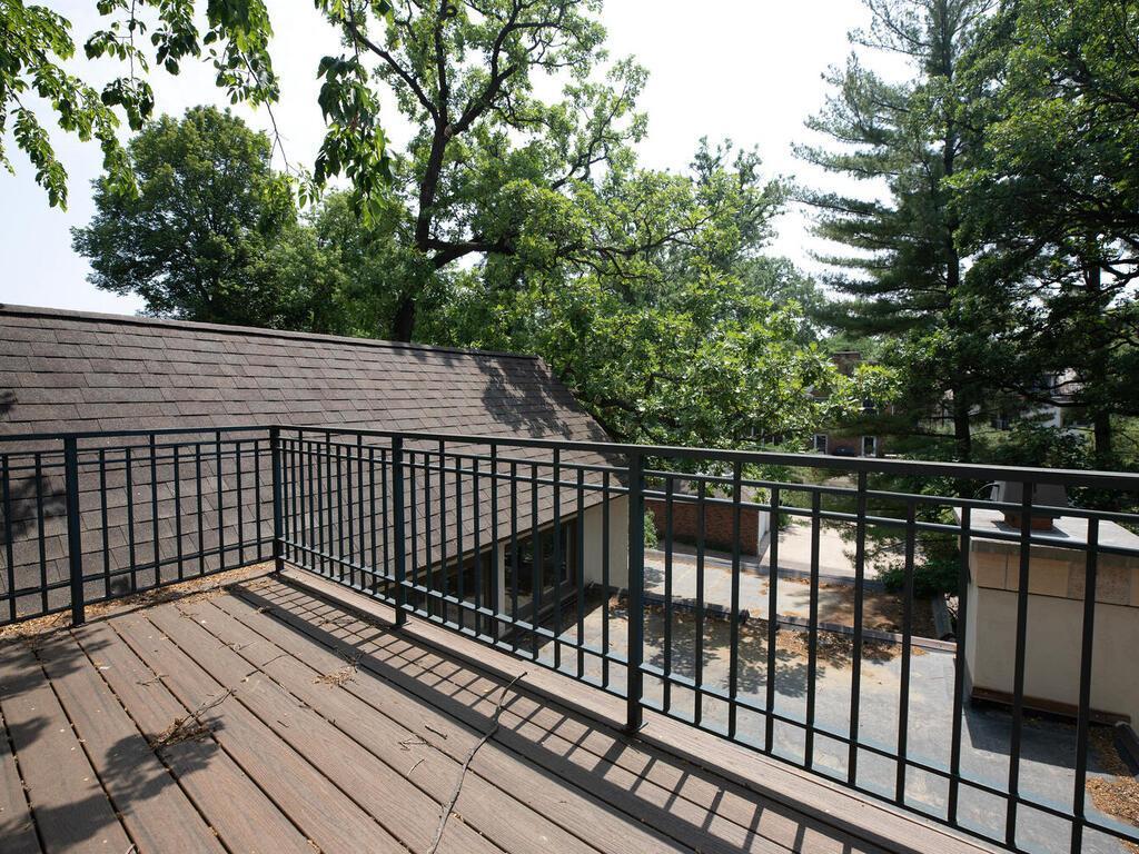 4875 E Lake Harriet Pkwy Minneapolis MN 55419 USA-059-042-061-MLS_Size.jpg