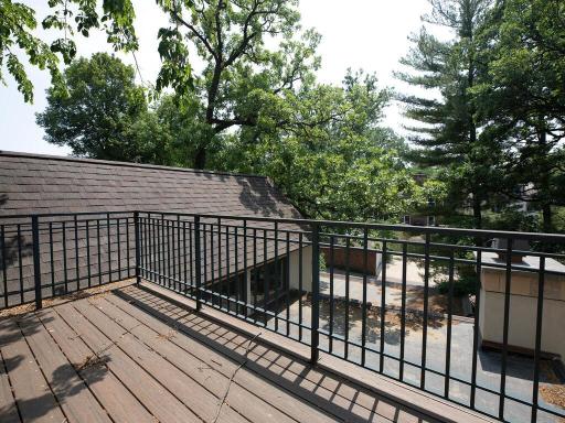 4875 E Lake Harriet Pkwy Minneapolis MN 55419 USA-059-042-061-MLS_Size.jpg