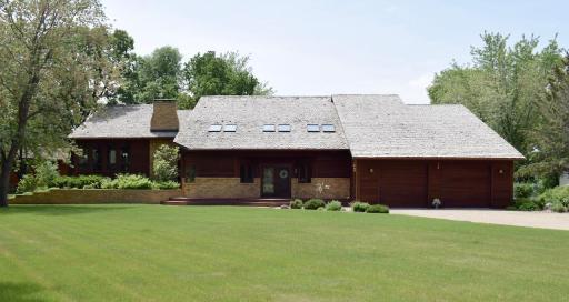 1800 Robin Hood Drive, Thief River Falls, MN 56701