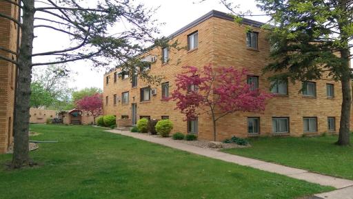 Photo for 1391 & 1399 Hazelwood Street, Saint Paul, MN 55106 - Listing #6385195 1391 & 1399 Hazelwood Street, Saint Paul, MN 55106