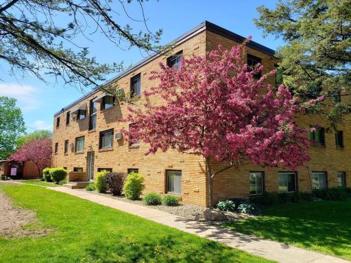 Photo for 1391 & 1399 Hazelwood Street, Saint Paul, MN 55106 - Listing #6385195 1391 & 1399 Hazelwood Street, Saint Paul, MN 55106