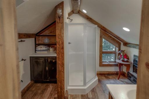 Guest quarters bathroom