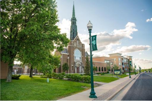 You’ll quickly notice the bright, green clovers that litter the streets. It’s a symbol emblazoned on fire stations, across the sky-high water tower, and splashed big and bold on the town’s welcome sign.
