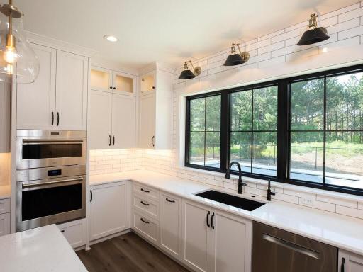 10079 211th St N Forest Lake MN 55025 USA-017-020-017-MLS_Size.jpg