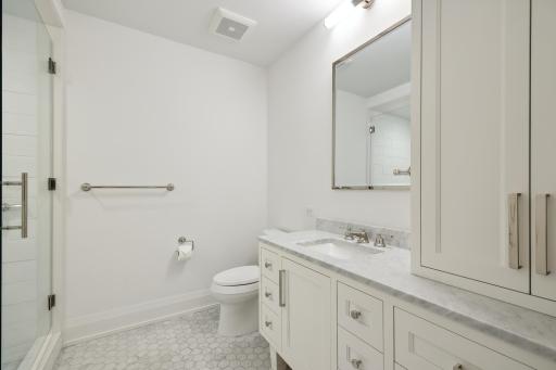 1111 W River Parkway, 5D, Minneapolis, MN 55415