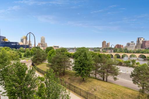 1111 W River Parkway, 5D, Minneapolis, MN 55415