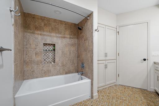 6800 Telemark Trail MLS-52.jpg