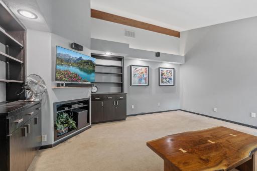 6800 Telemark Trail MLS-18.jpg