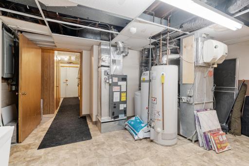 6800 Telemark Trail MLS-53.jpg