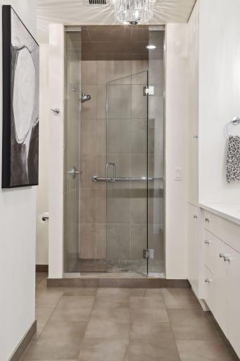 5000 France Avenue S, 28, Edina, MN 55410