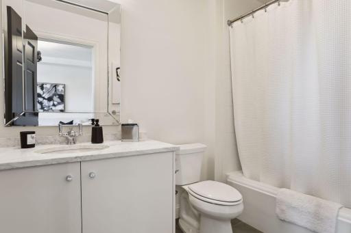 5000 France Avenue S, 28, Edina, MN 55410