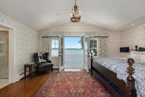 Primary suite