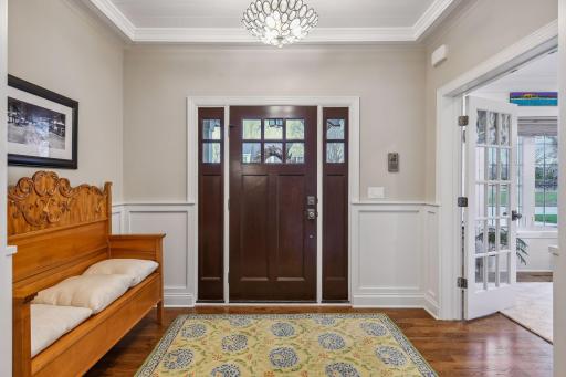 5717 Chowen Avenue S, Edina, MN 55410
