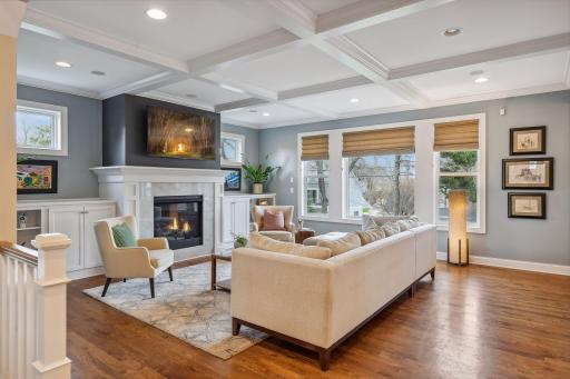 5717 Chowen Avenue S, Edina, MN 55410