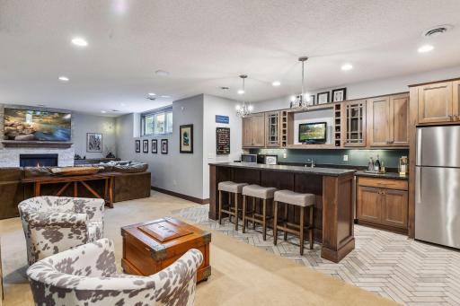 5717 Chowen Avenue S, Edina, MN 55410