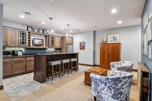 5717 Chowen Avenue S, Edina, MN 55410